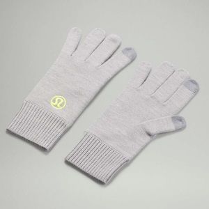 Lululemon Warm Revolution Merino Wool Tech Gloves Gray Nwt